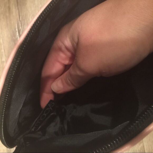 ❤️1 hr sale🎉Blush Cosmetic bag💄 - Picture 3 of 6